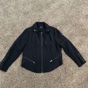 Torrid RARE EUC BLACK LATTICE CREPE MOTO Zip JACKET Size 00